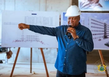 Effia Nkwanta redevelopment – Prez assures contractor will soon return to site